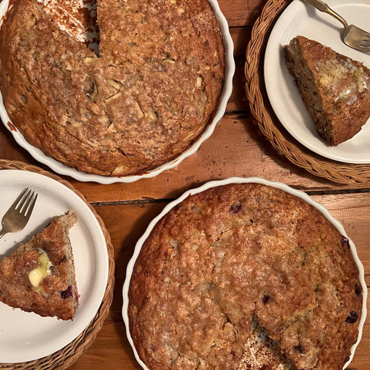 A Cozy Classic: Our Favorite Banana Bread + How to Serve It with Style