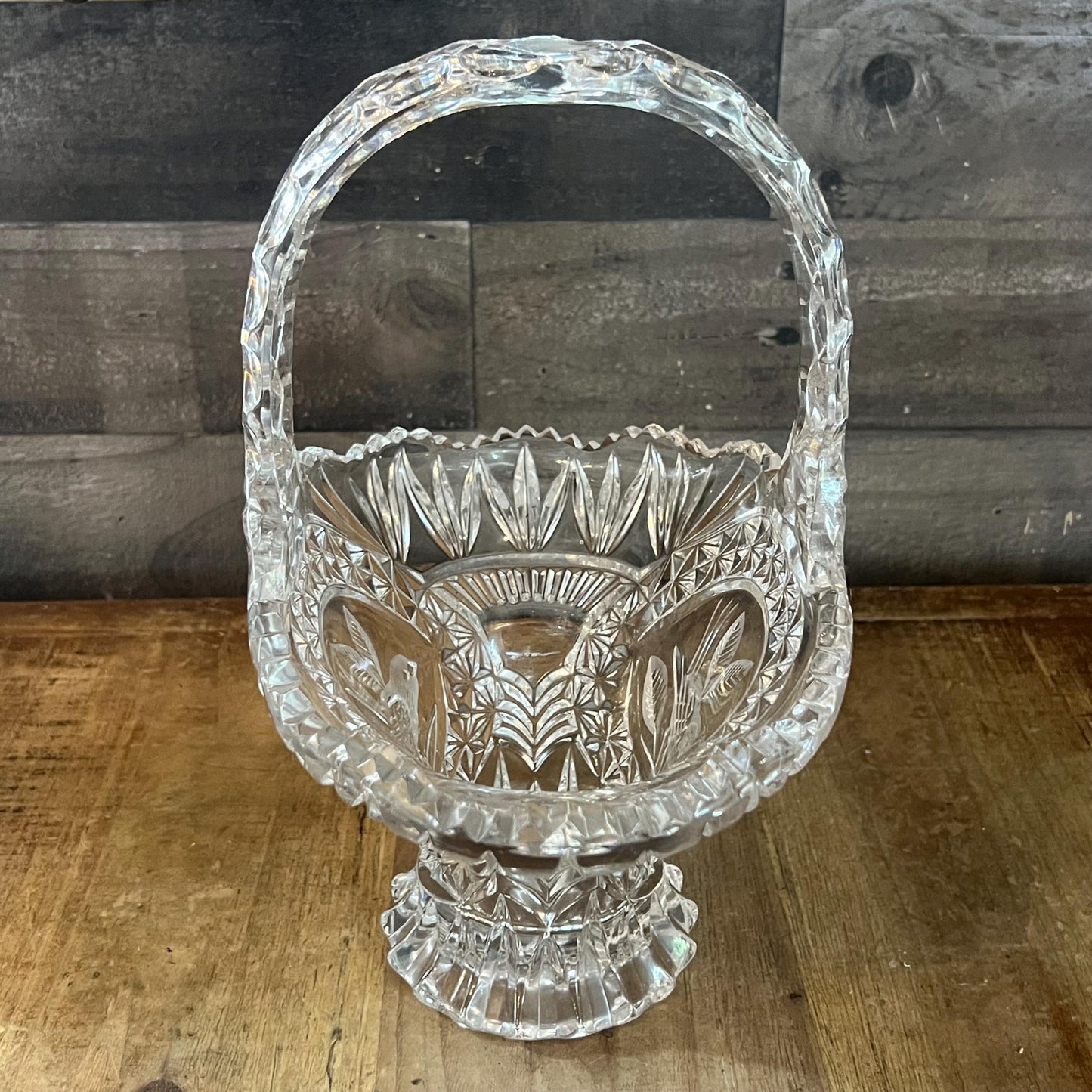 Hofbauer Byrdes Collection Large Crystal Etched Bird Handled Basket