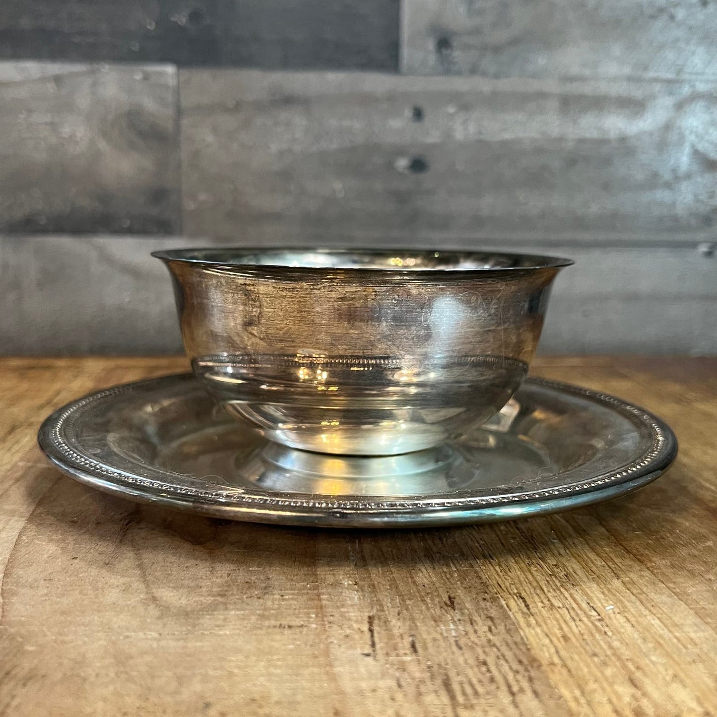 Vintage Oneida Silverplated Bowl with Attached Plate