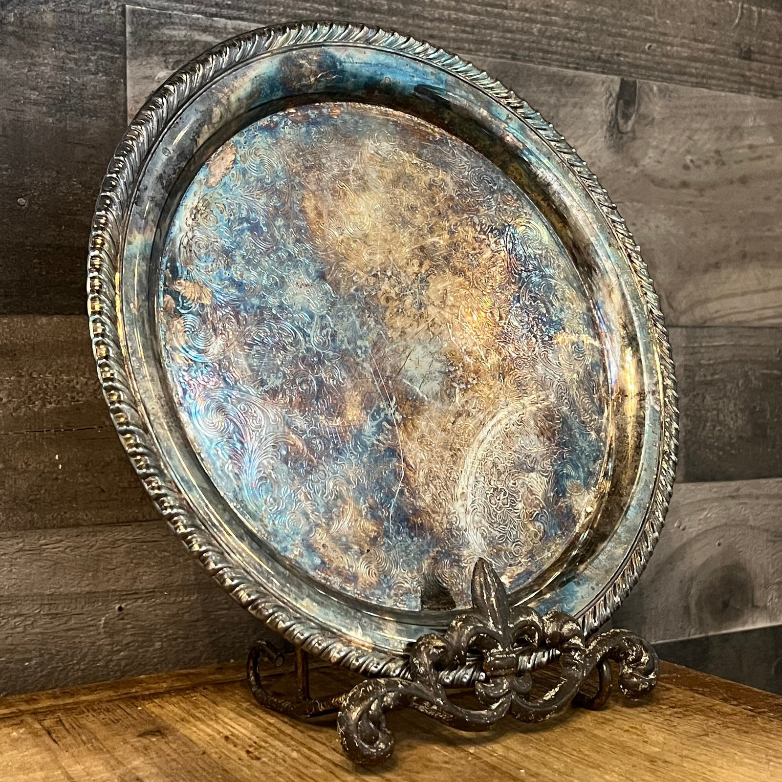 Vintage WM Rogers 870 Round Silverplated Tray