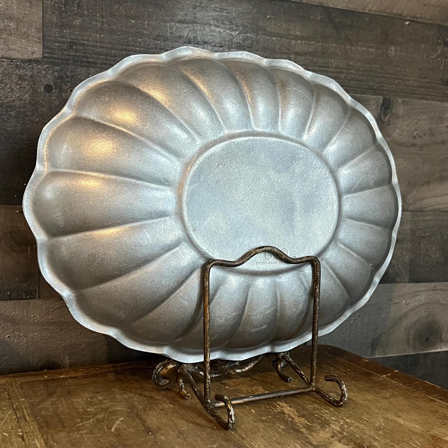 Wilton Mount Joy PA USA Scallop Rim Oval Platter Dish