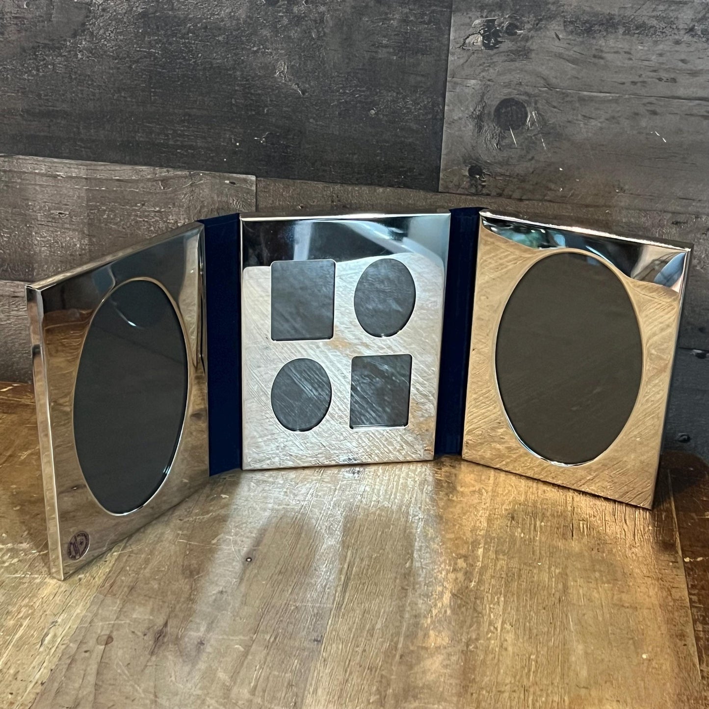 Vintage International Silver Co Silverplated Tri Fold Picture Frame