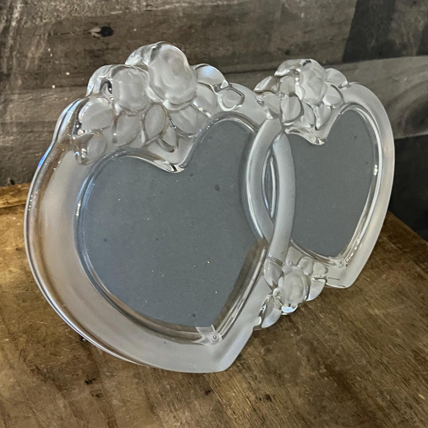 Mikasa Crystal Rosemont Frosted Glass Double Heart Picture Frame