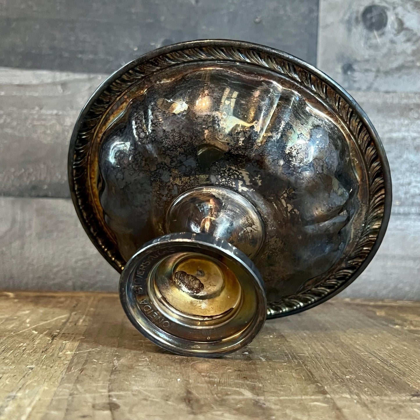 Vintage Oneida Silversmiths Silverplated Pedestal Compote Dish