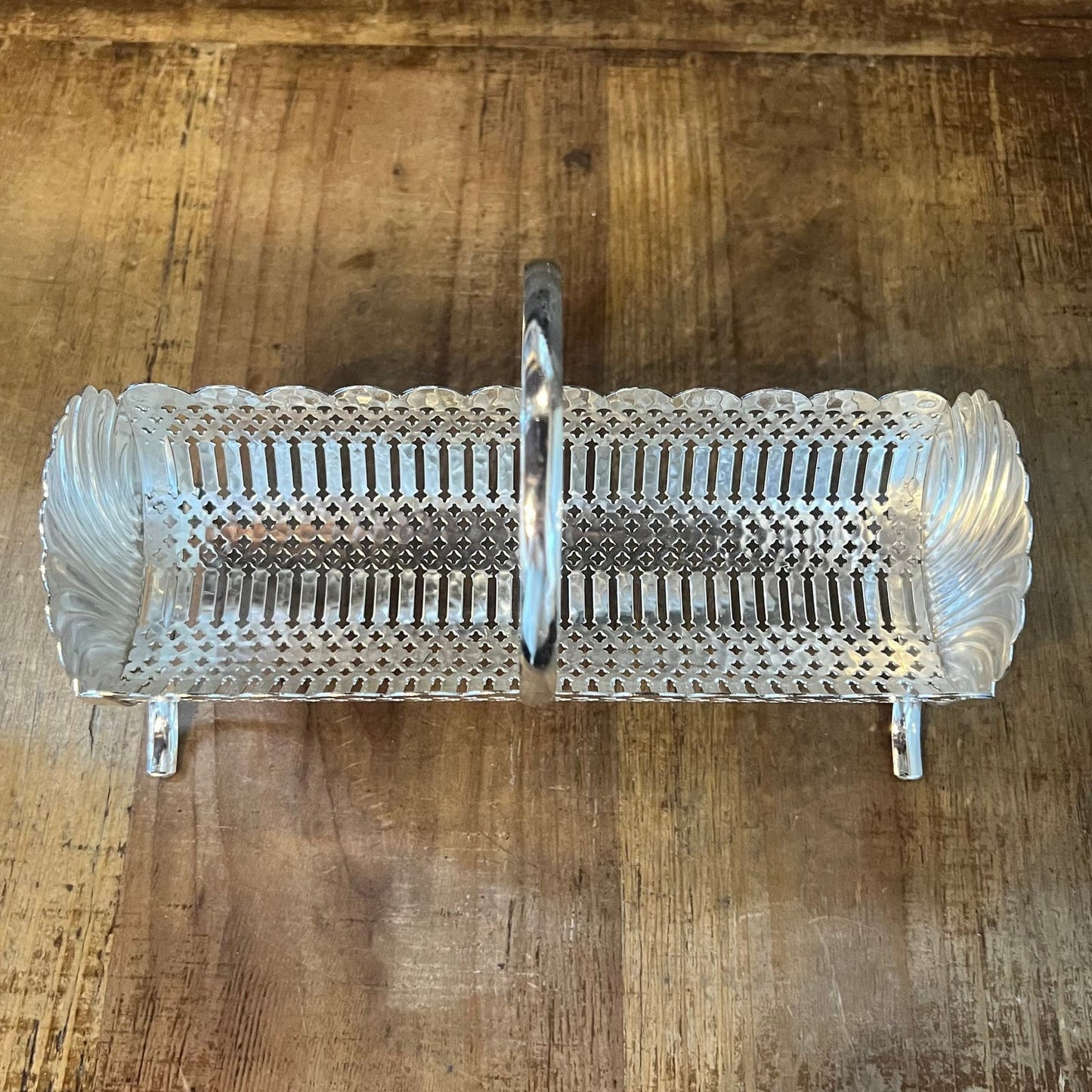 Vintage Silverplated Shell Accent Footed Cracker Tray Basket