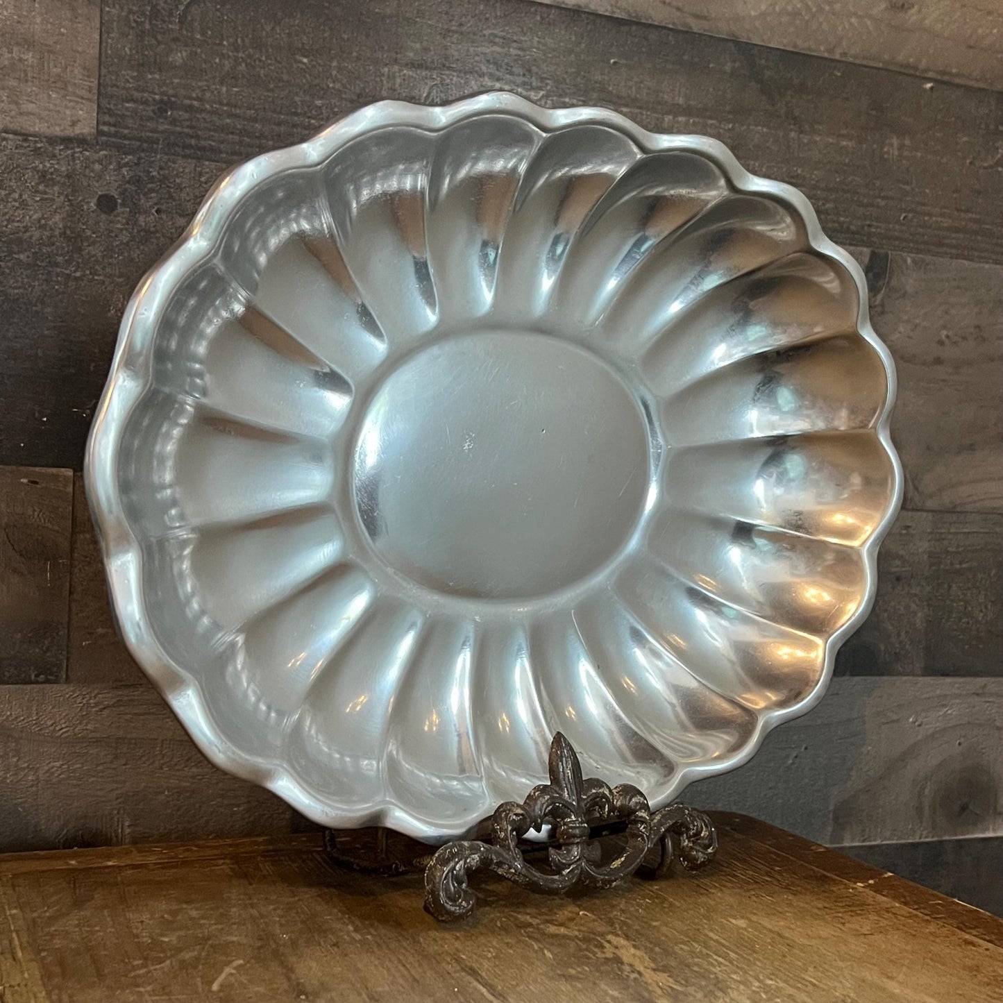 Wilton Mount Joy PA USA Scallop Rim Oval Platter Dish