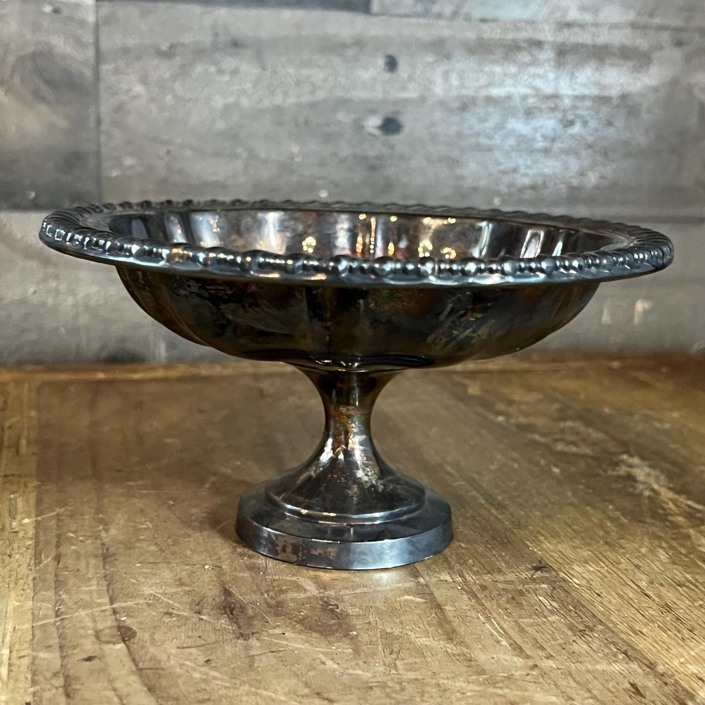 Vintage Oneida Silversmiths Silverplated Pedestal Compote Dish