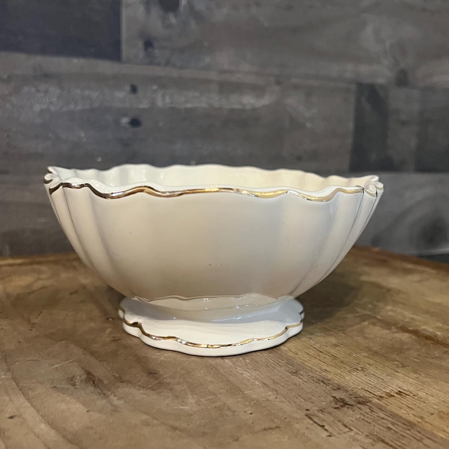 Ivory Scallop Rim Oval Dish with Gold Tone Rim