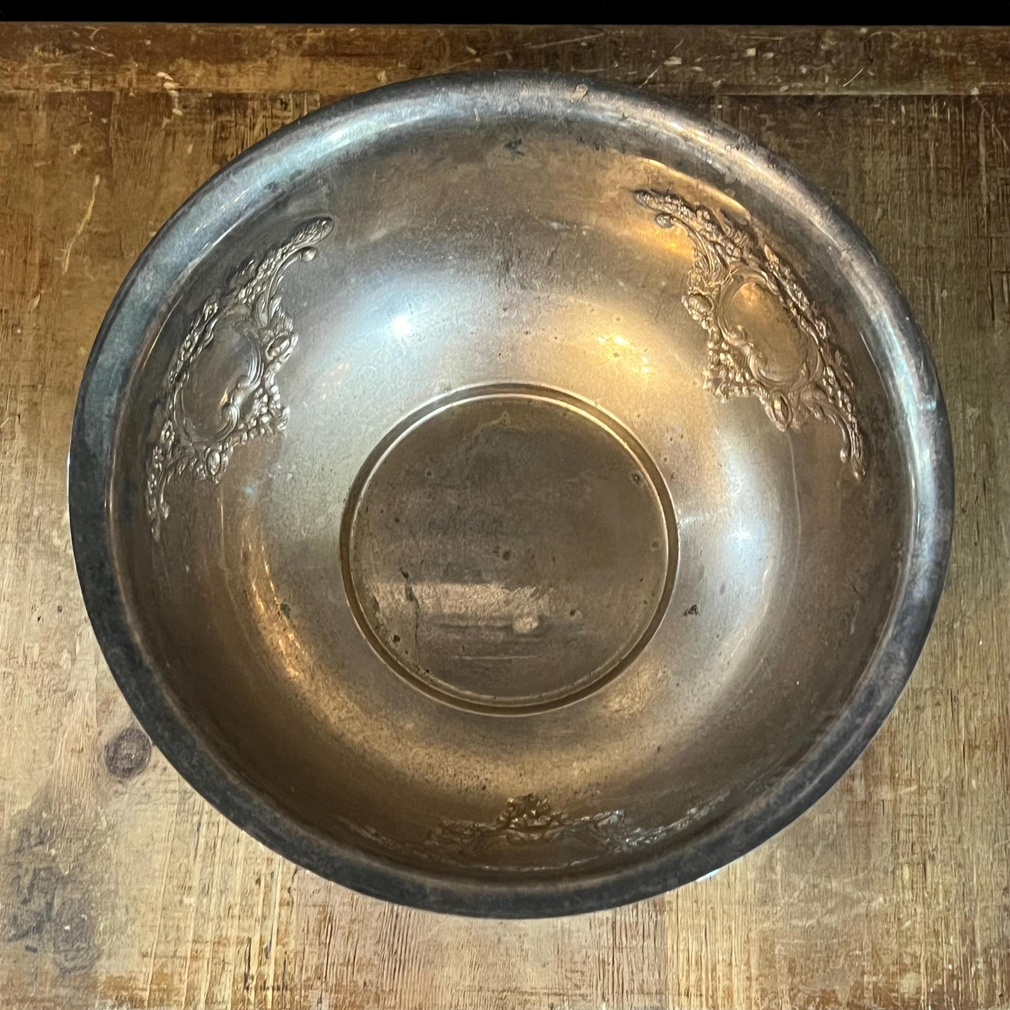 Vintage Silverplated Oneida Castle Court Bowl