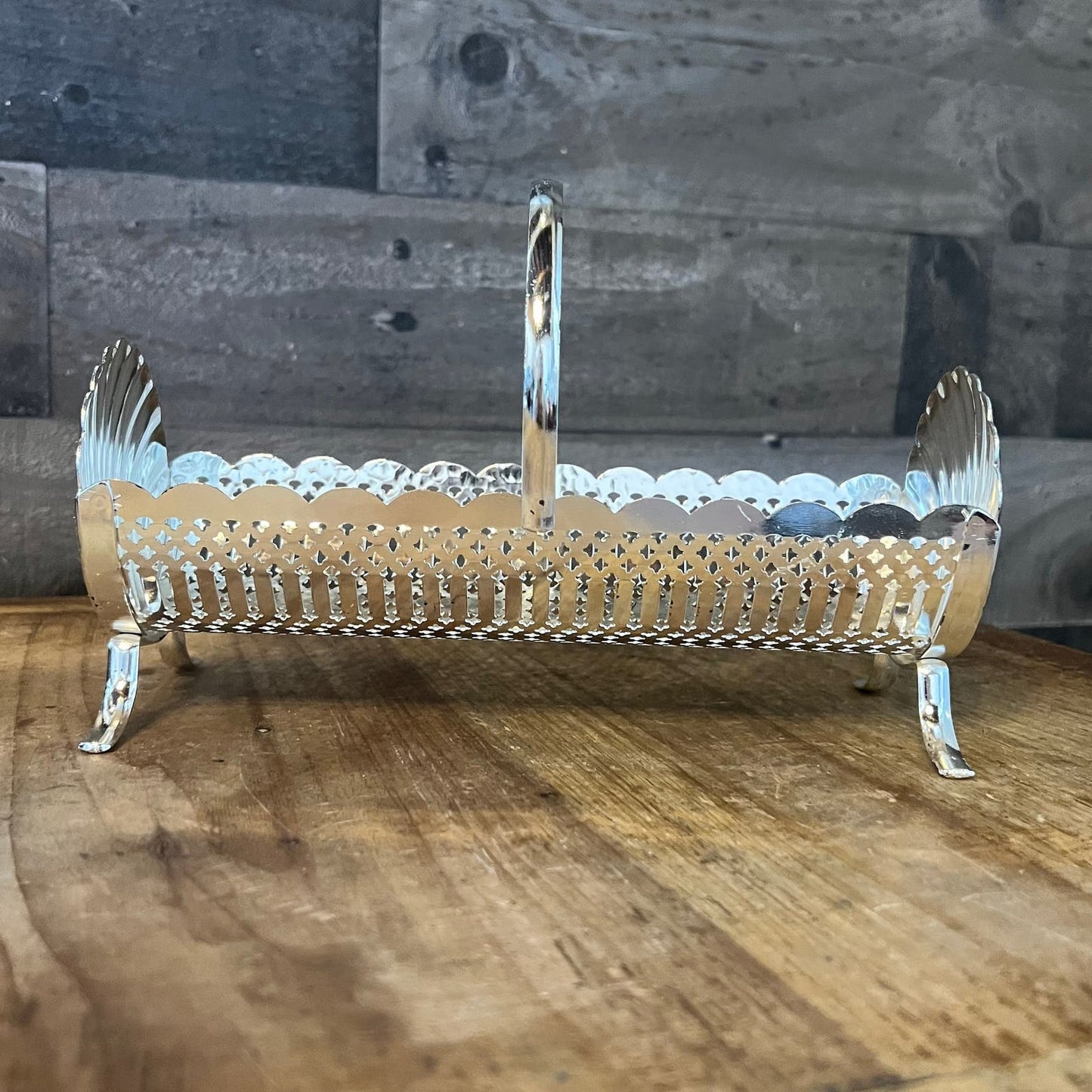 Vintage Silverplated Shell Accent Footed Cracker Tray Basket