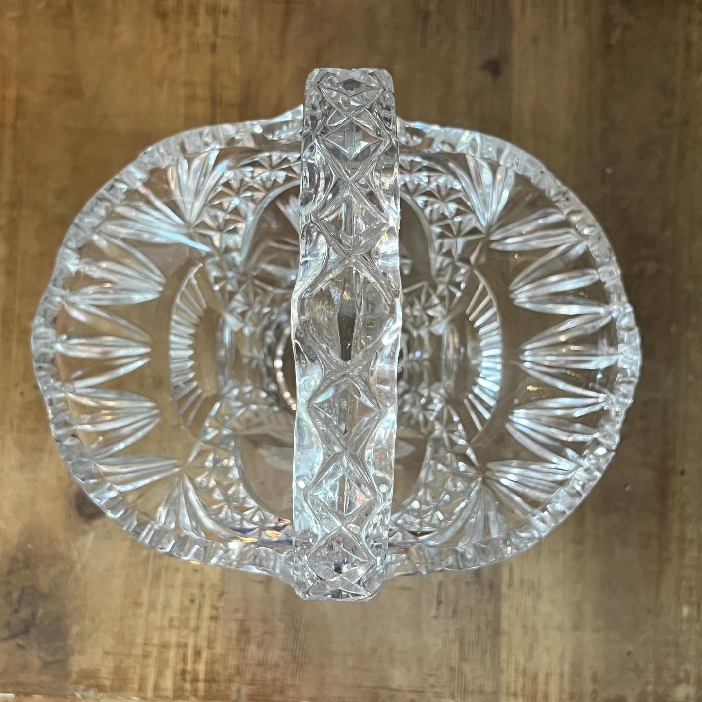 Hofbauer Byrdes Collection Large Crystal Etched Bird Handled Basket