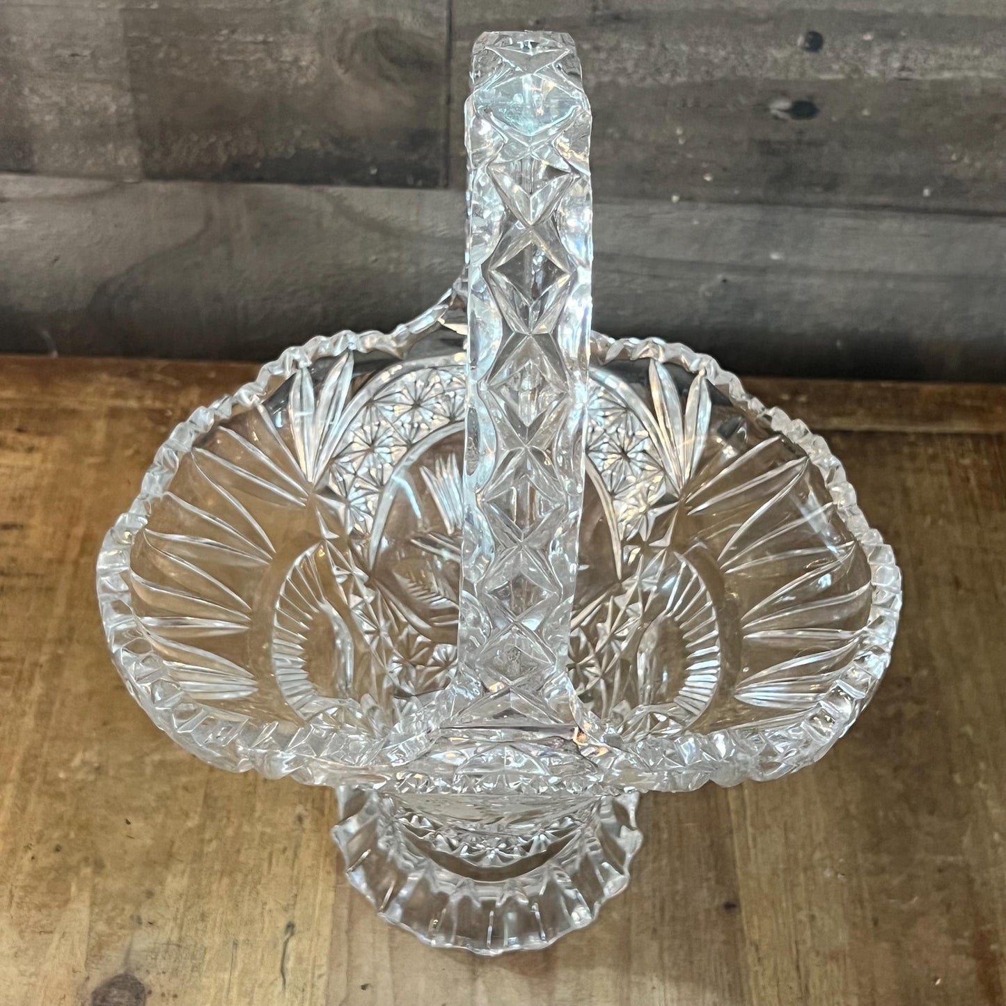 Hofbauer Byrdes Collection Large Crystal Etched Bird Handled Basket
