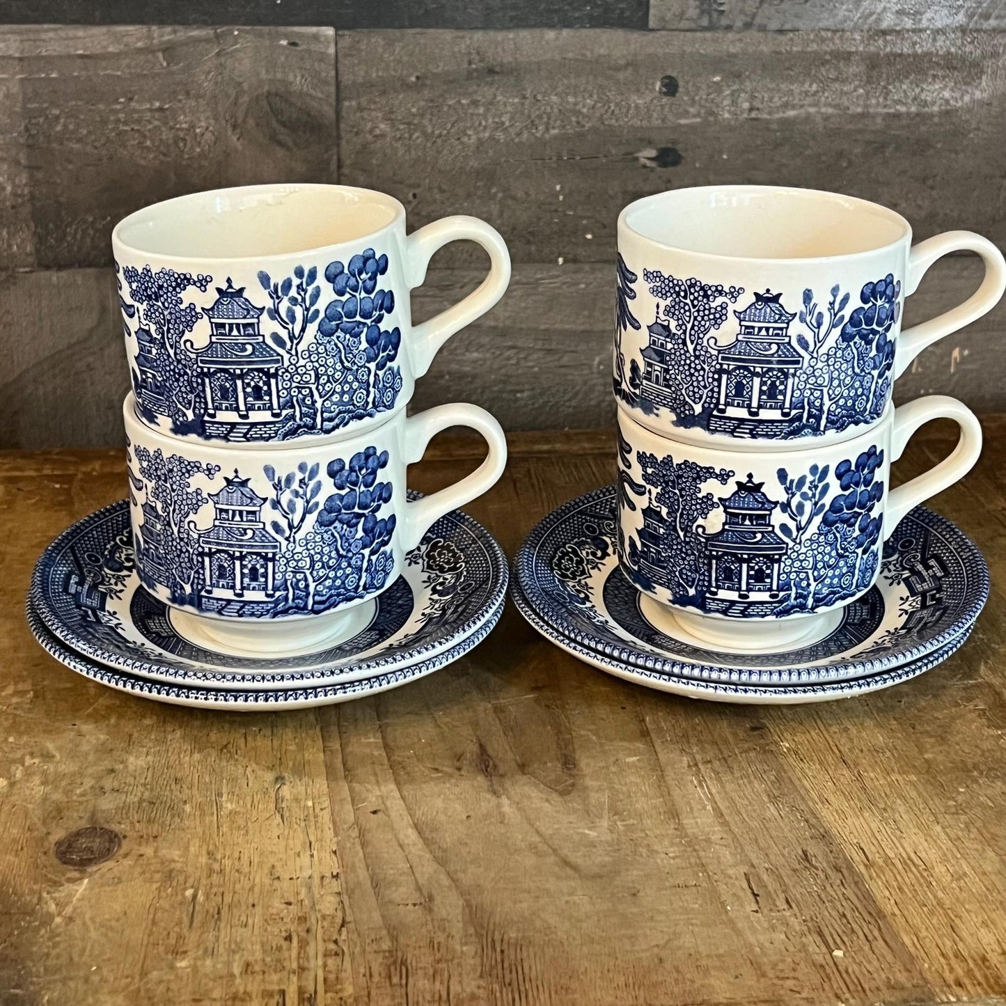 Churchill England Blue Willow Teacups and Saucers - Set of 4