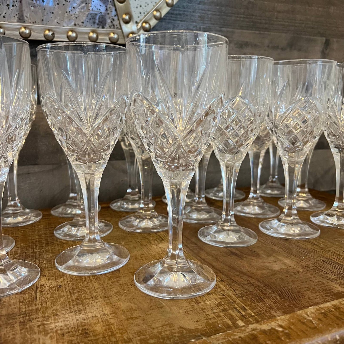Godinger crystal Dublin pattern wine glasses - 2