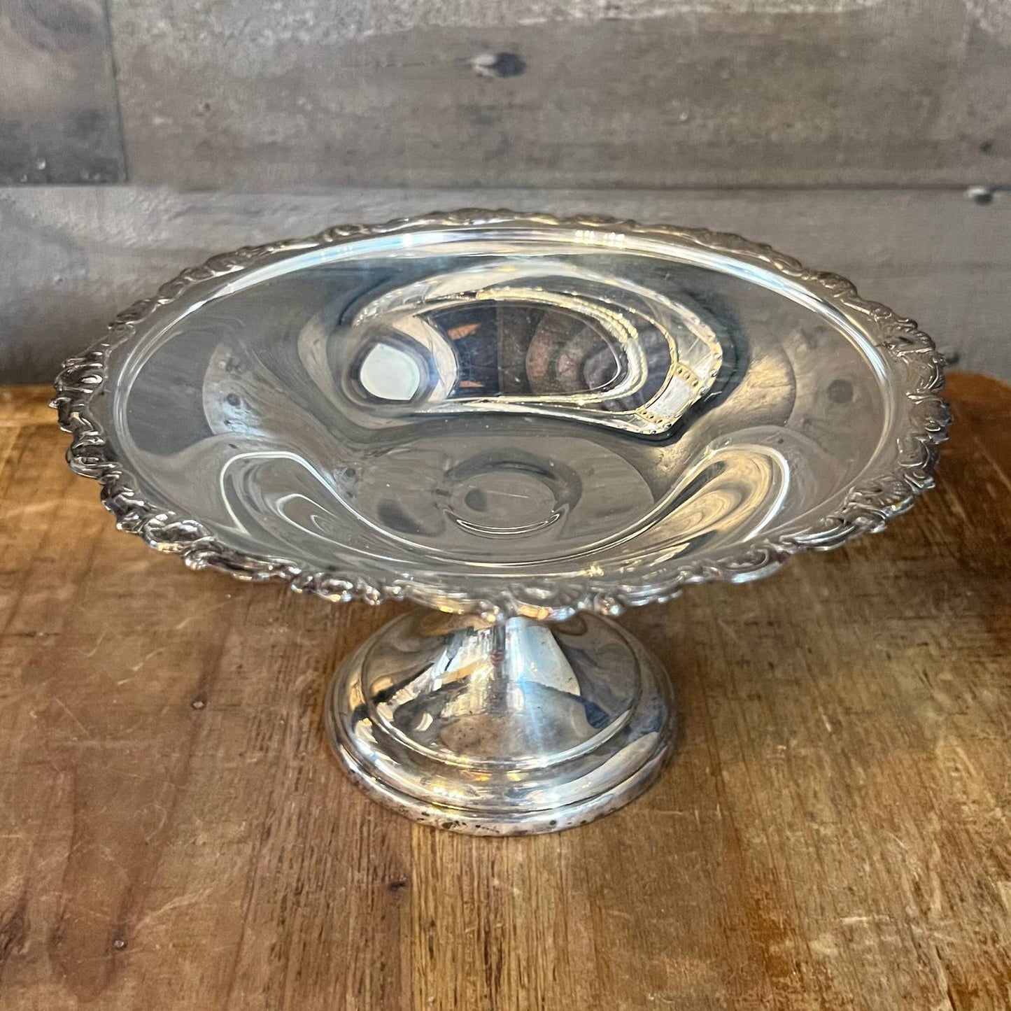 Vintage Sheridan silver plated compote pedestal dish