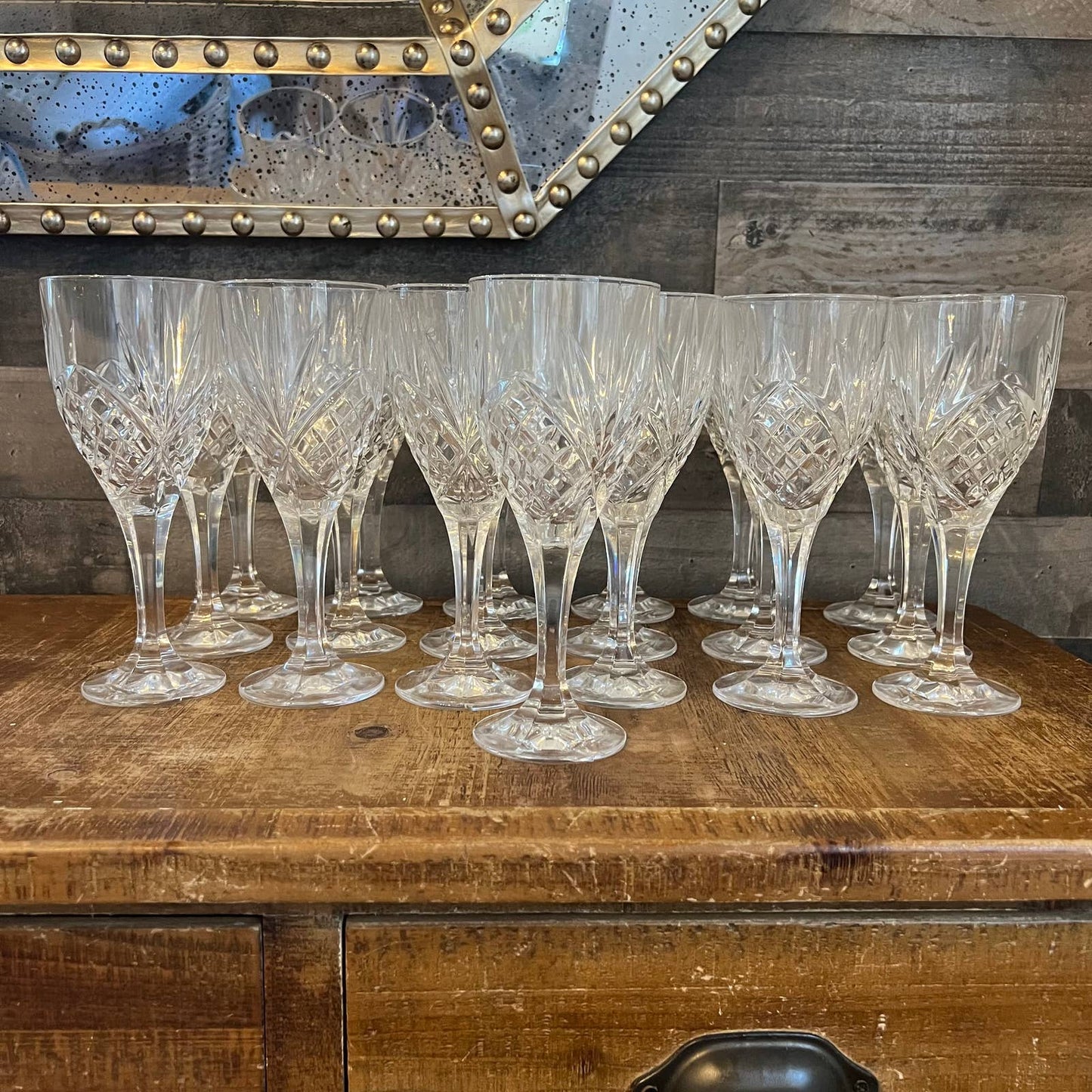 Godinger crystal Dublin pattern wine glasses - 2