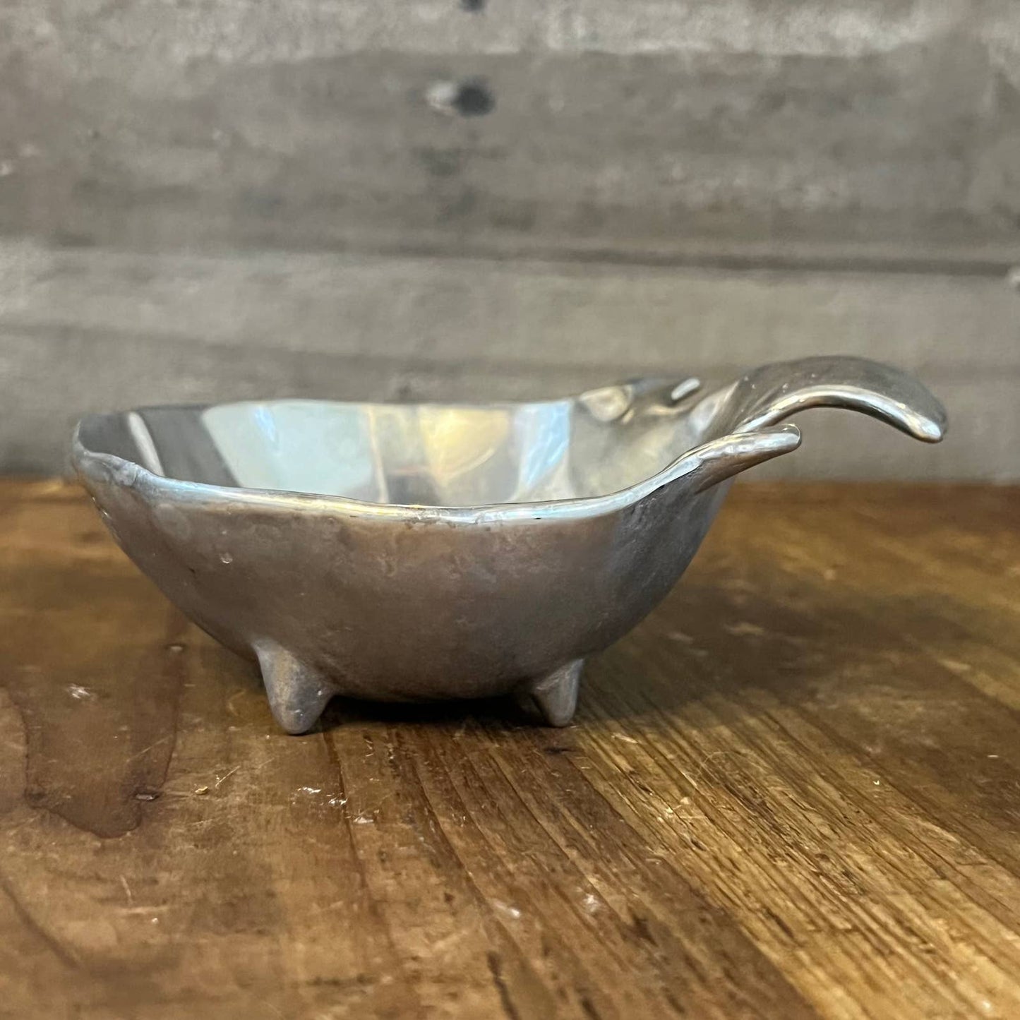 Wilton Armetale pewter fish shaped footed trinket dish