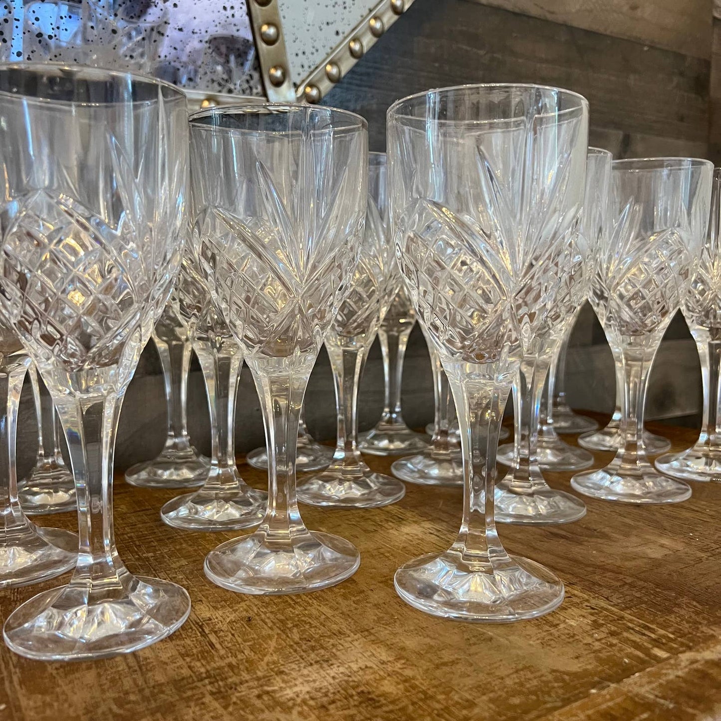 Godinger crystal Dublin pattern wine glasses - 2
