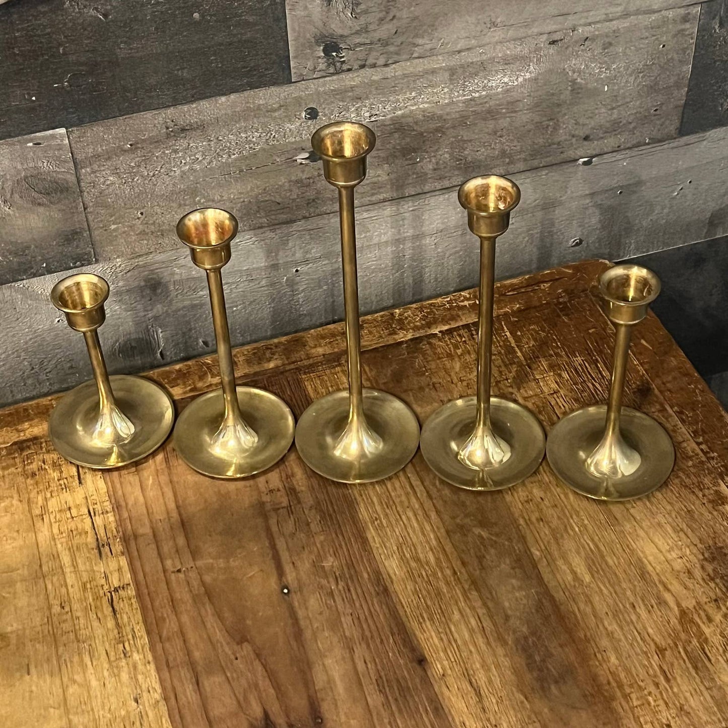 Vintage brass graduated height candlestick holders - 5 candlestick holders