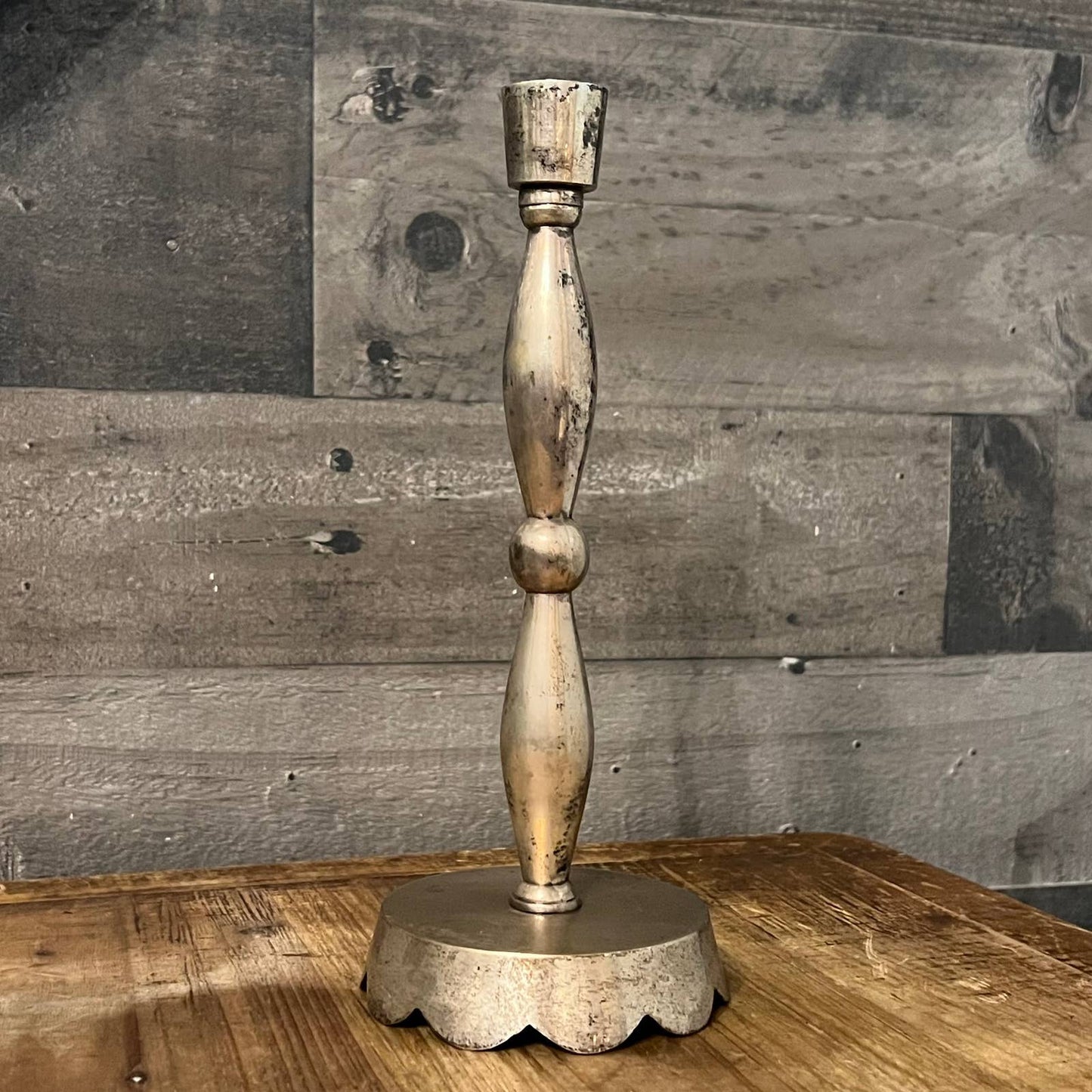 Vintage silverplated scallop rim candlestick holder