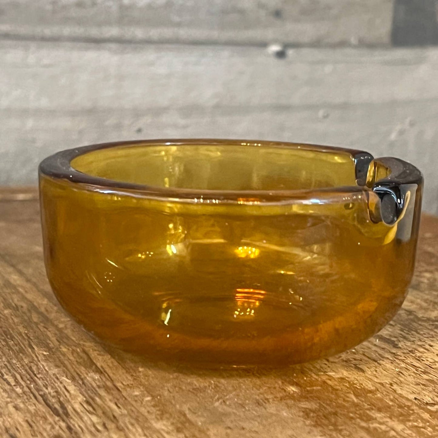 Amber glass 2 slot ashtray