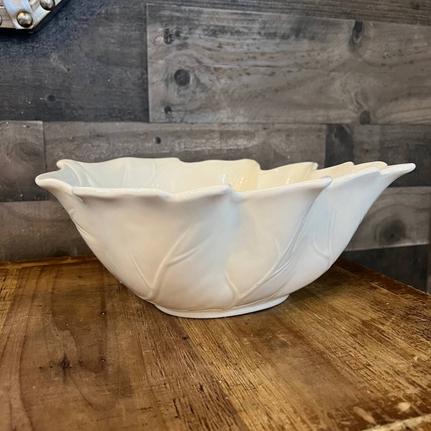 Creamy white earthenware leaf bowl