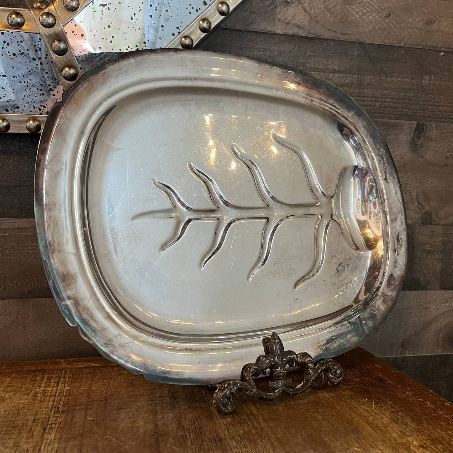Reed & Barton vintage silverplated footed Mayflower leaf tray