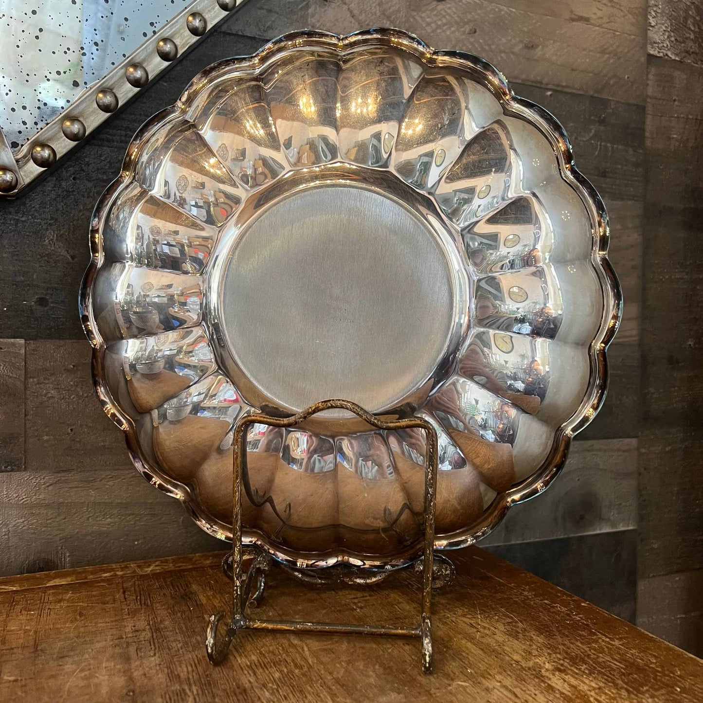 Reed & Barton vintage silverplated round scalloped tray - stamped Holiday 109