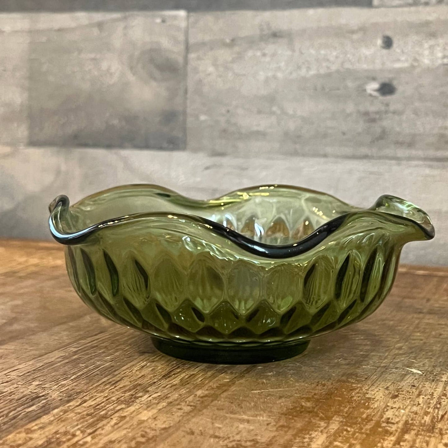 Vintage MCM avocado green ruffled wavy rim bowl