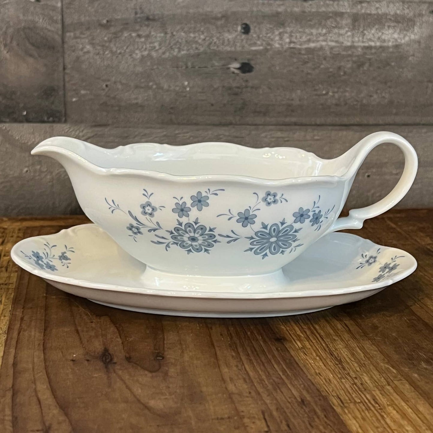 Gravy boat with attached under plate Christina Porcelain Bavarian Blue Seltmann Welden