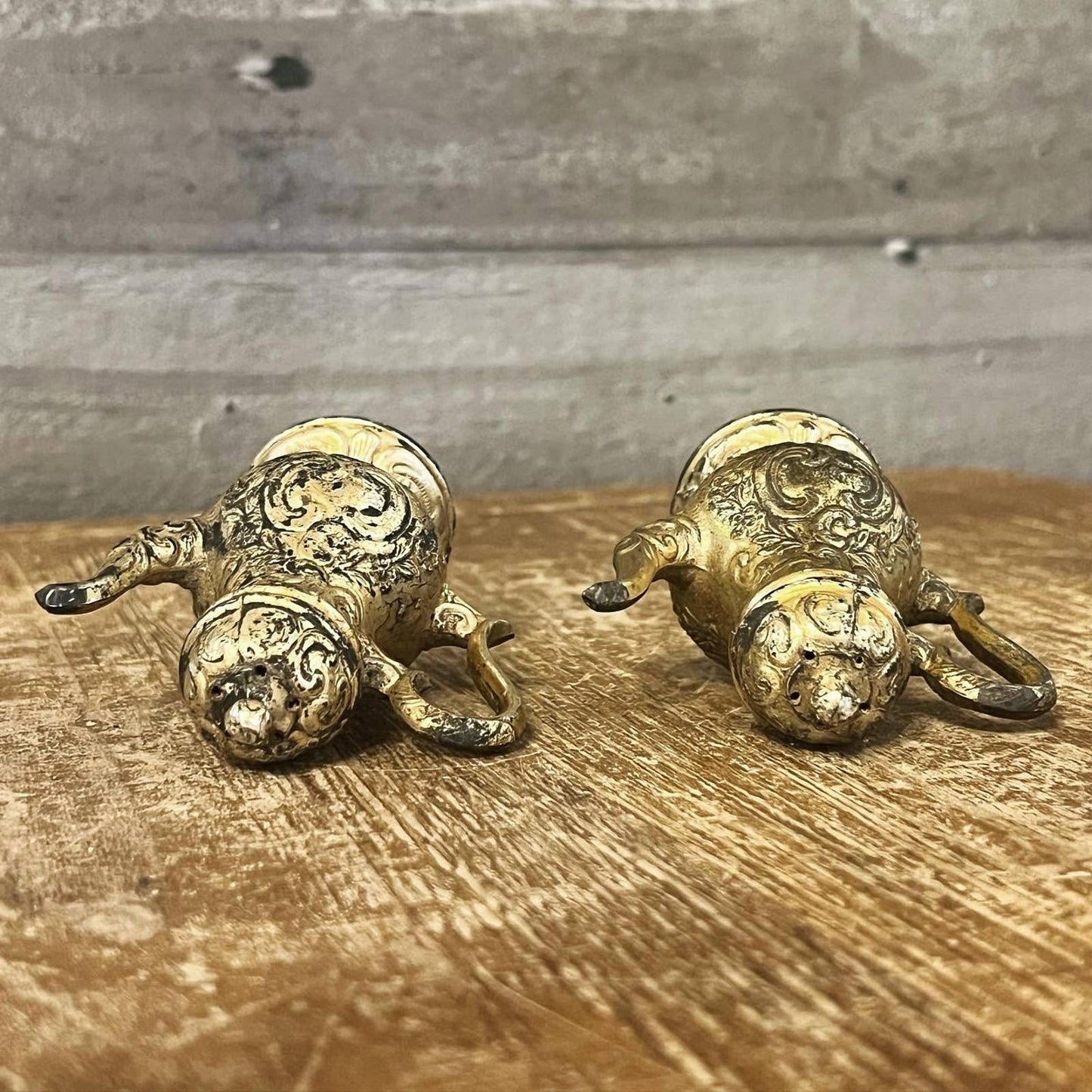 Vintage pair of silverplate teapot salt and pepper shakers - tea kettle shakers