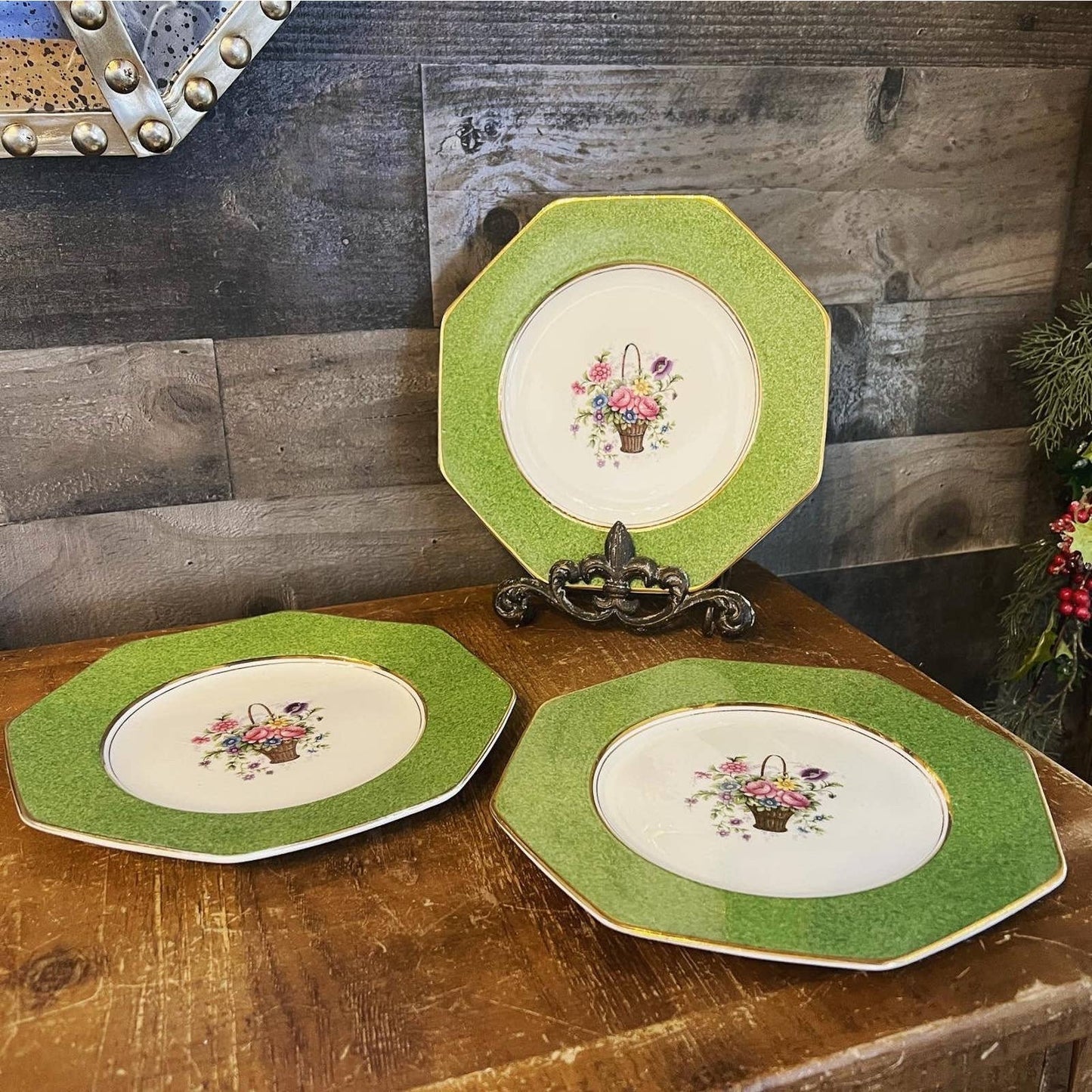 Set of 3 antique Wedgwood octagon green and gold rim flower basket plates