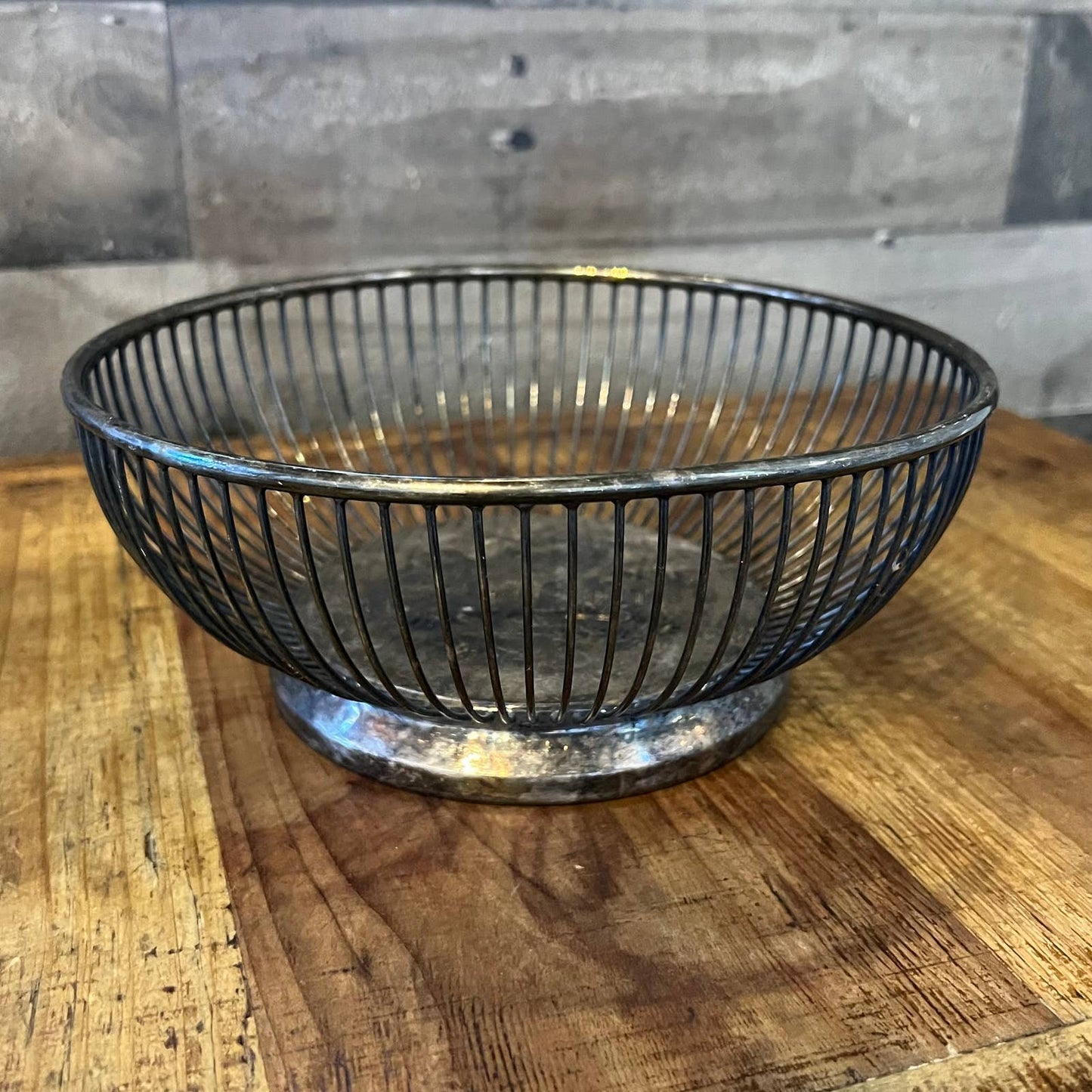 Vintage silverplated round wire basket bowl
