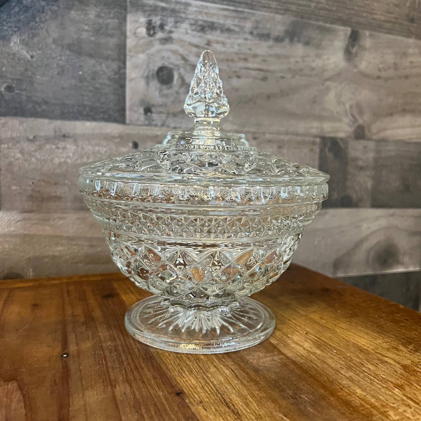 Vintage anchor hocking wexford pattern candy dish and lid