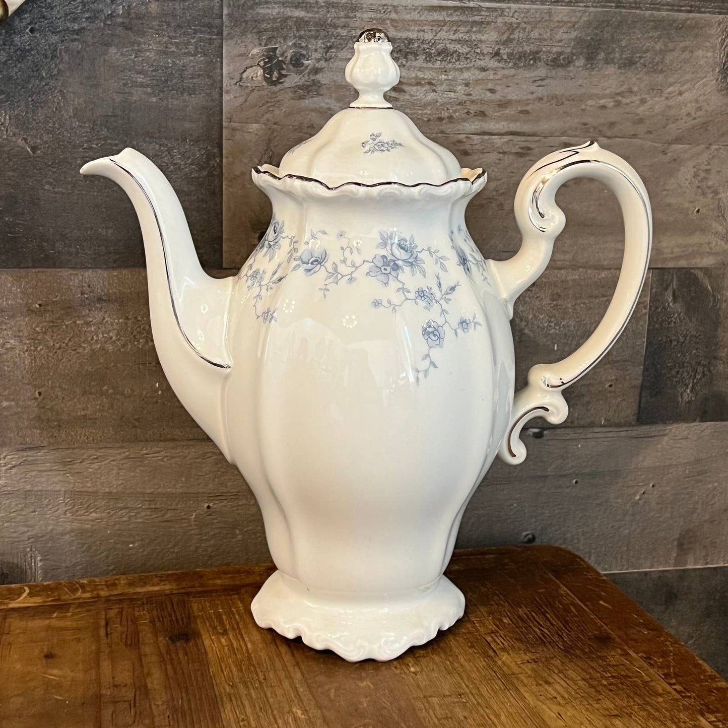 Johann Haviland Bavaria Germany Blue Garland Coffee Pot and Lid