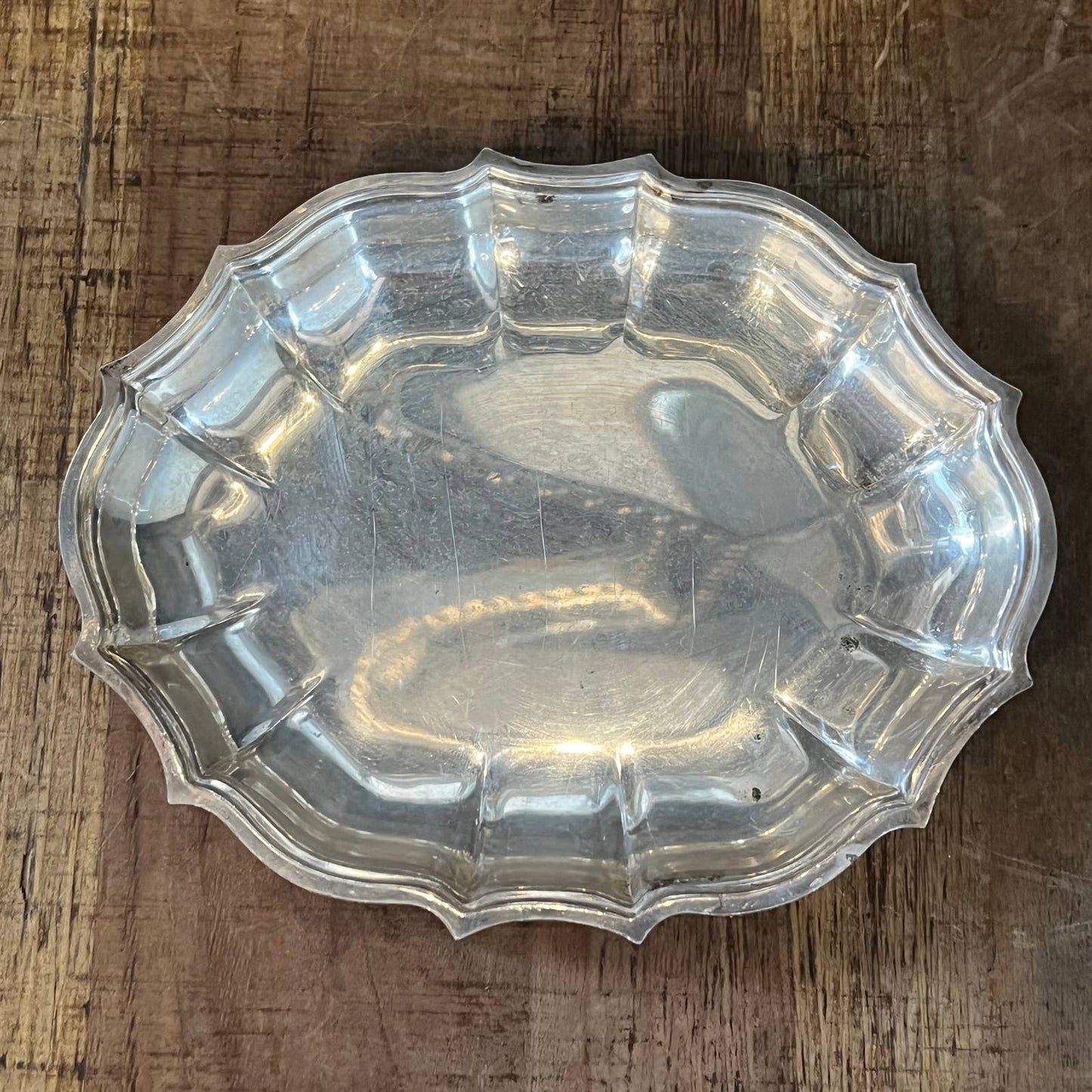 Vintage International Silver Co. Silverplated petite trinket tray