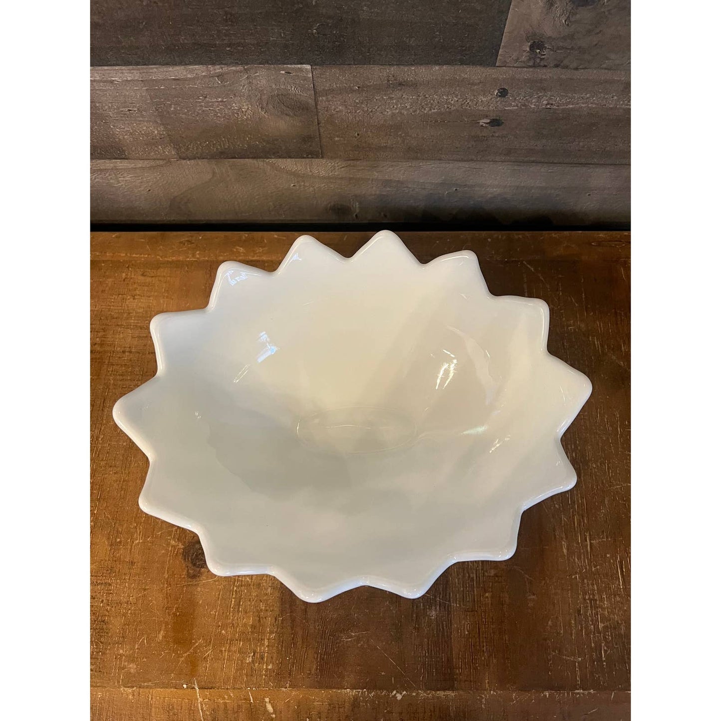 Vintage Westmoreland Glass Milk Glass Lotus Pattern Bowl