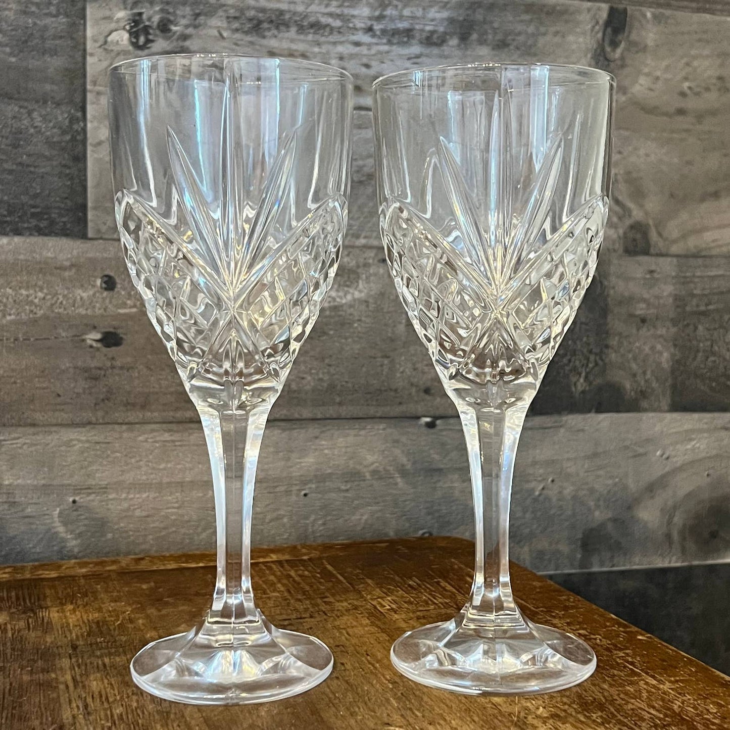 Godinger crystal Dublin pattern wine glasses - 2