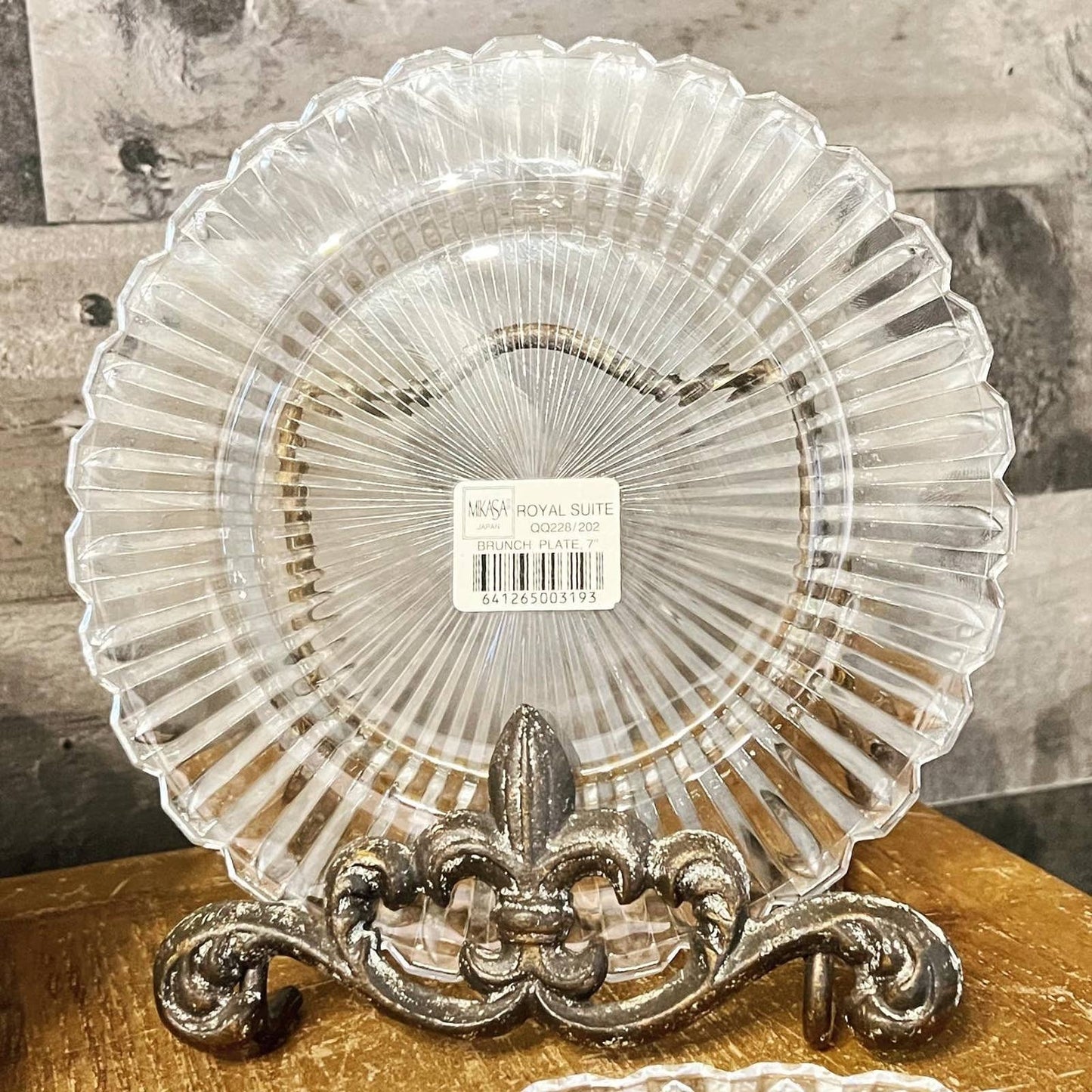 Mikasa crystal Royal suite pattern brunch plates