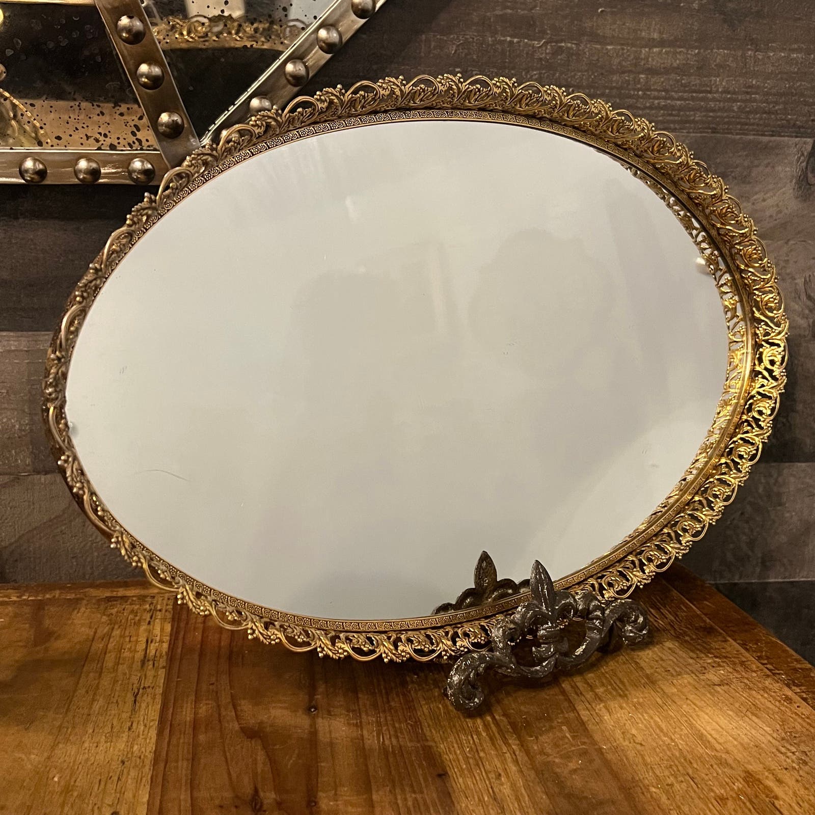Vintage Gold Tone Rim Mirrored Oval Vanity Tray THE ANTIQUE YARD Vintage Gold Tone Rim Mirrored Oval Vanity Tray THE ANTIQUE YARD