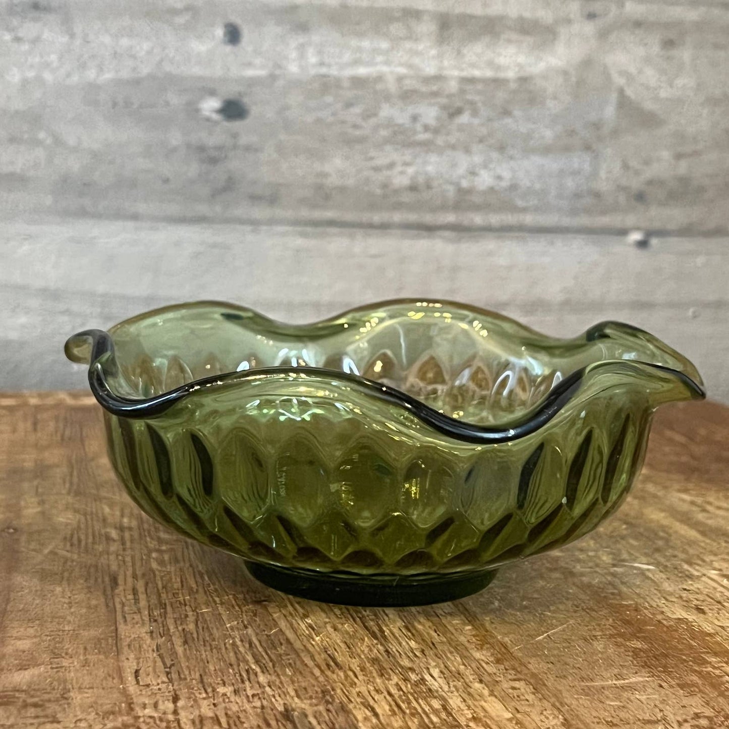 Vintage MCM avocado green ruffled wavy rim bowl