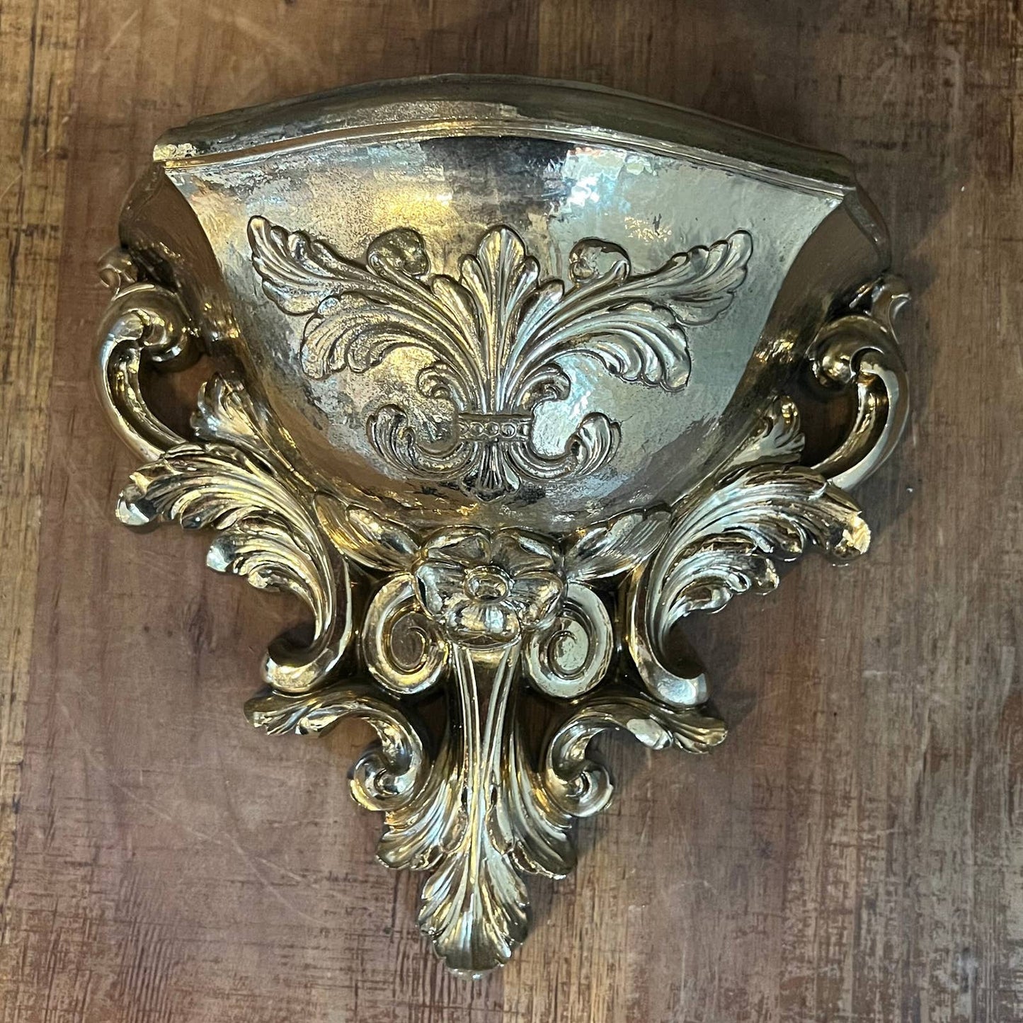 Vintage HOMCO Victorian style wall planter