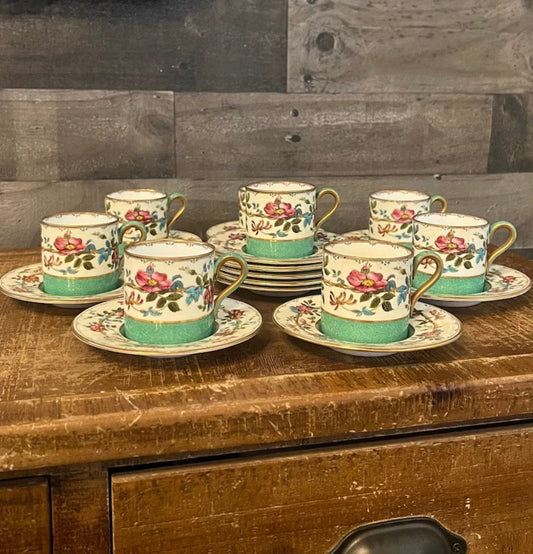 How to Host a Charming Spring Tea Party with Vintage Style