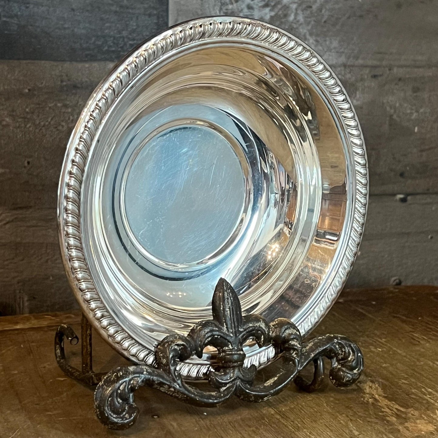 Vintage FB Rogers Silverplated Round Braided Rim Accent Bowl