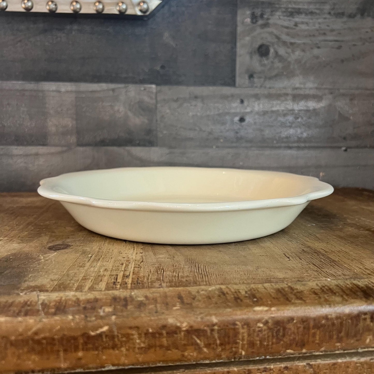 Gail Pittman Hospitality Ivory Pie Pan