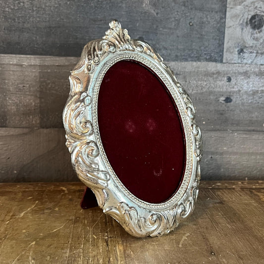 Vintage Silver Tone Oval Ornate Tabletop Picture Frame