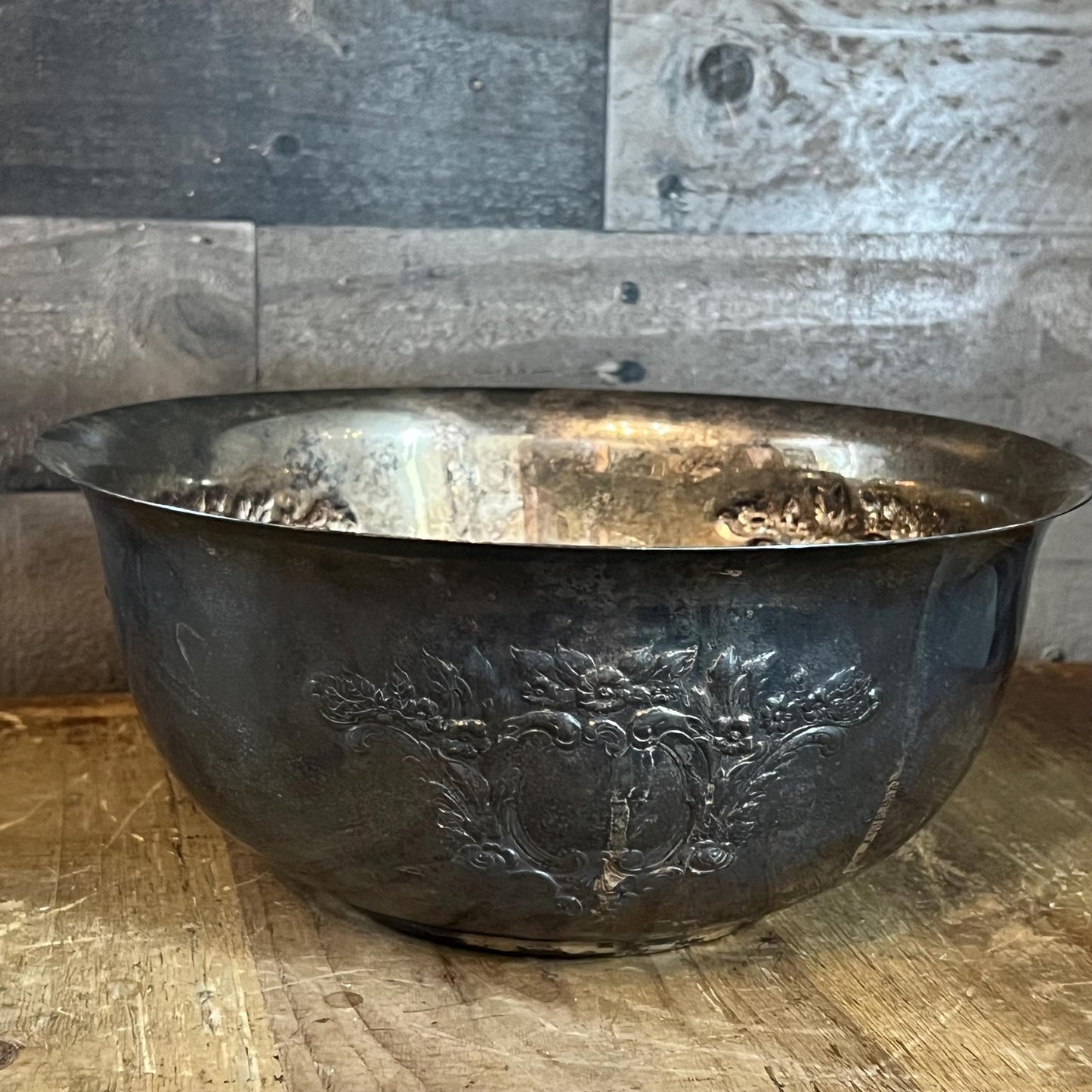 Vintage Silverplated Oneida Castle Court Bowl