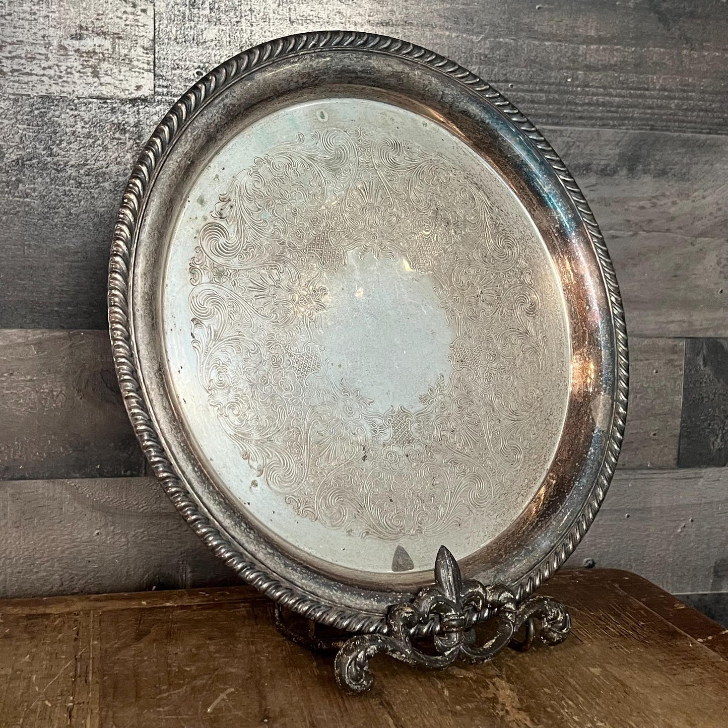 Vintage WM Rogers Round Silverplated Serving Tray