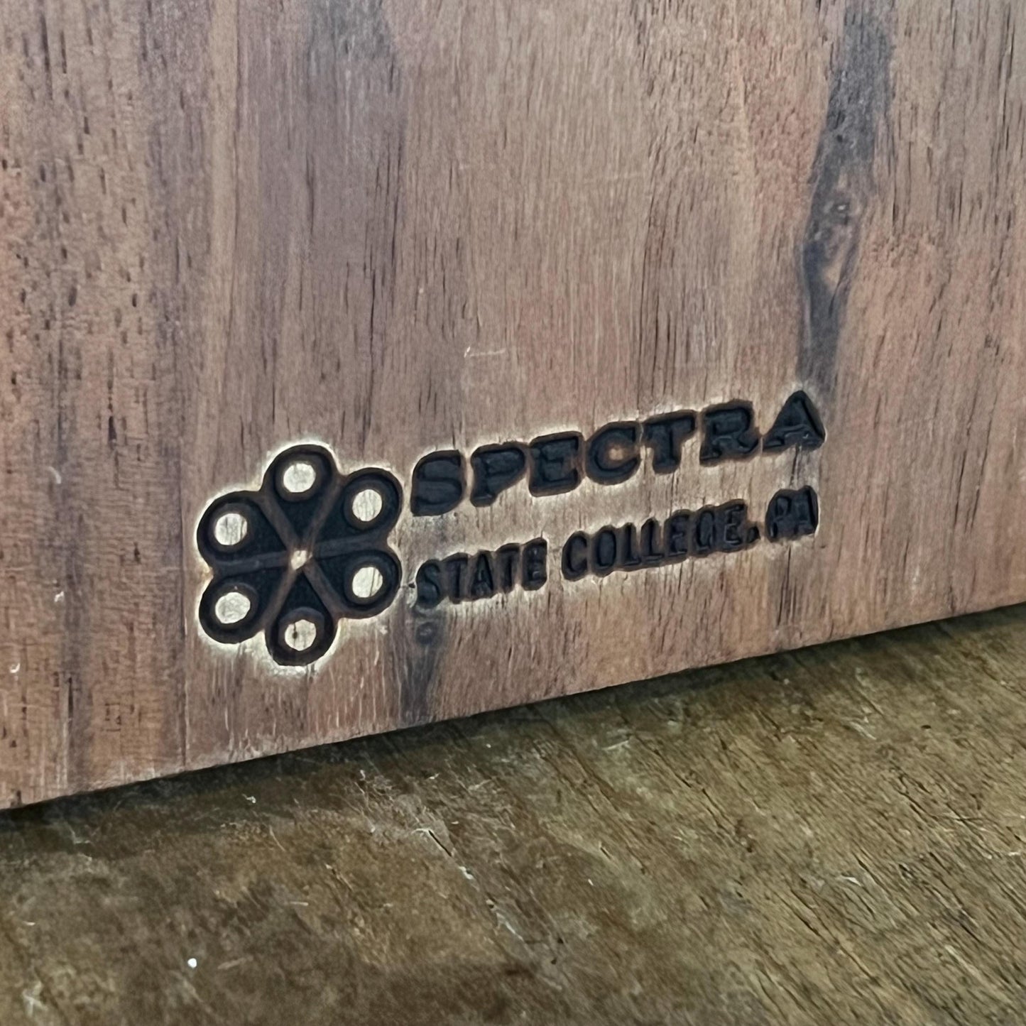 Spectra Handled Wooden Cutting Board - Wood Board - Bread Board - Cheese Board - Charcuterie Board