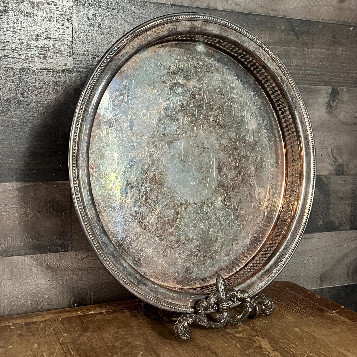 Vintage Oneida Round Silverplated Tray with Raised Perforated Rim